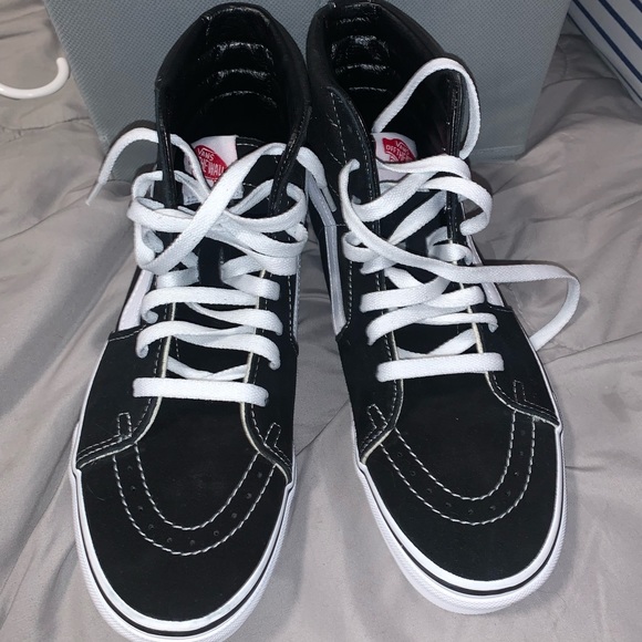 vans - Picture 3 of 4